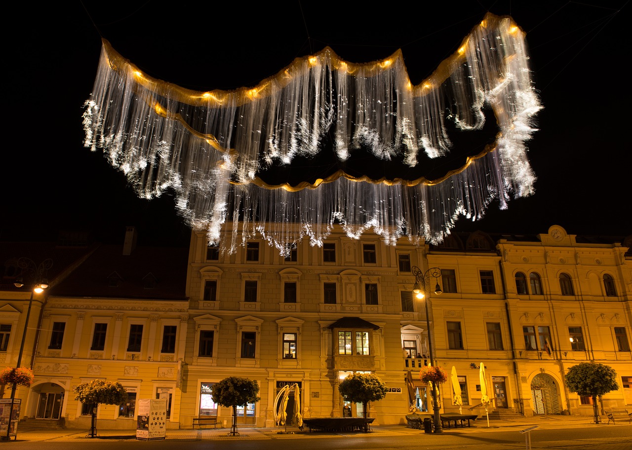 svetlá